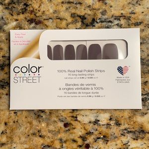 2 for$10 COLORSTREET Bundle - Berlin it to win it